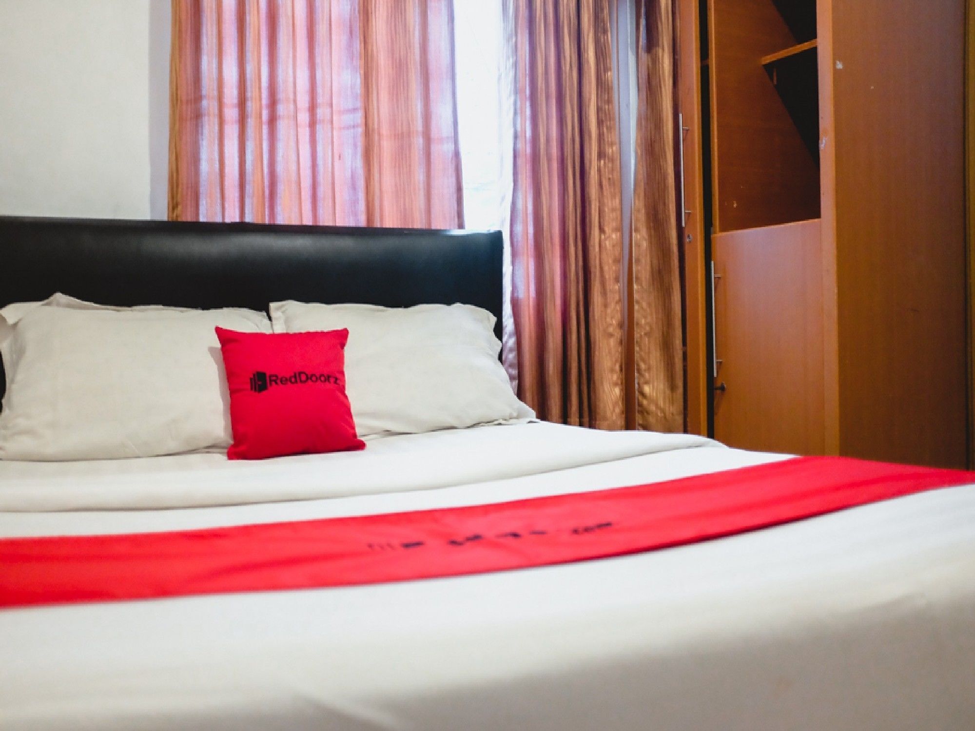 Reddoorz Plus Near Palembang Indah Mall Esterno foto